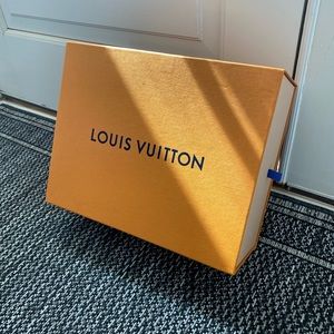 Louis Vuitton box Excellent Condition
